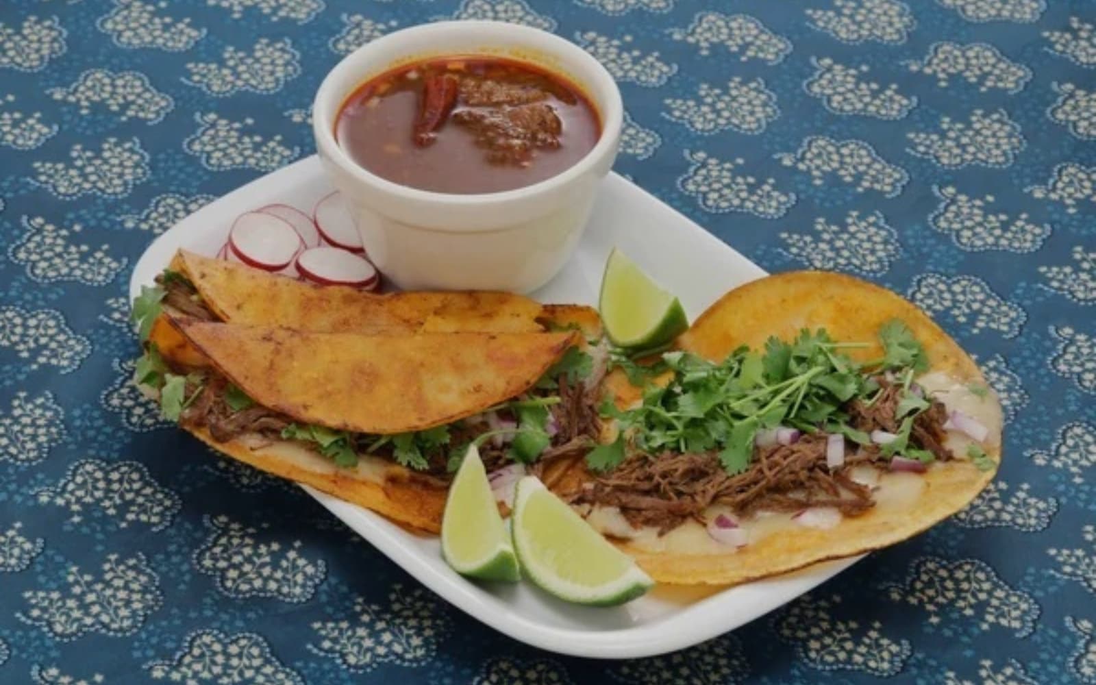 Los 3 Gallos is a Mexican Restaurant in Melrose Park, IL 60160